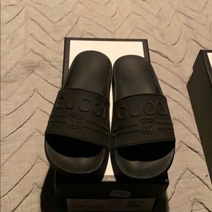 Black Gucci Slides!